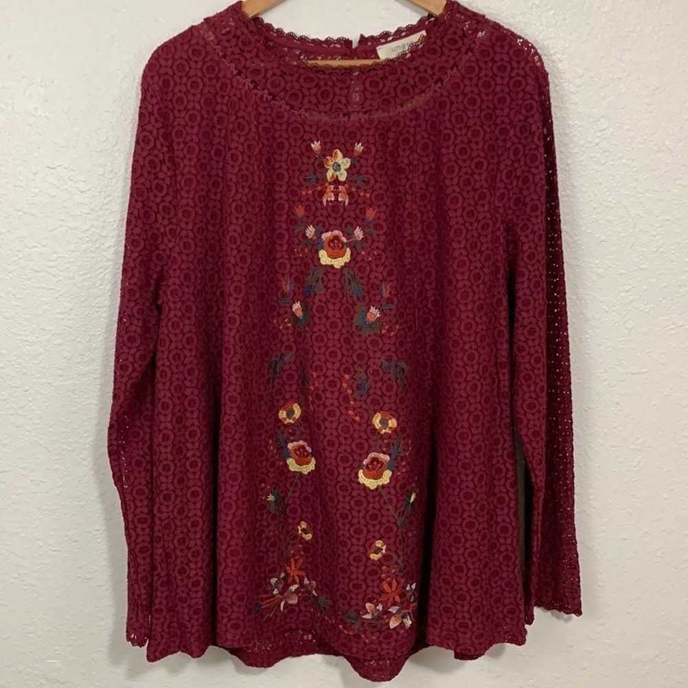 Umgee Burgundy Lace Floral Embroidered Lined Lace Blouse Size 1X NWT